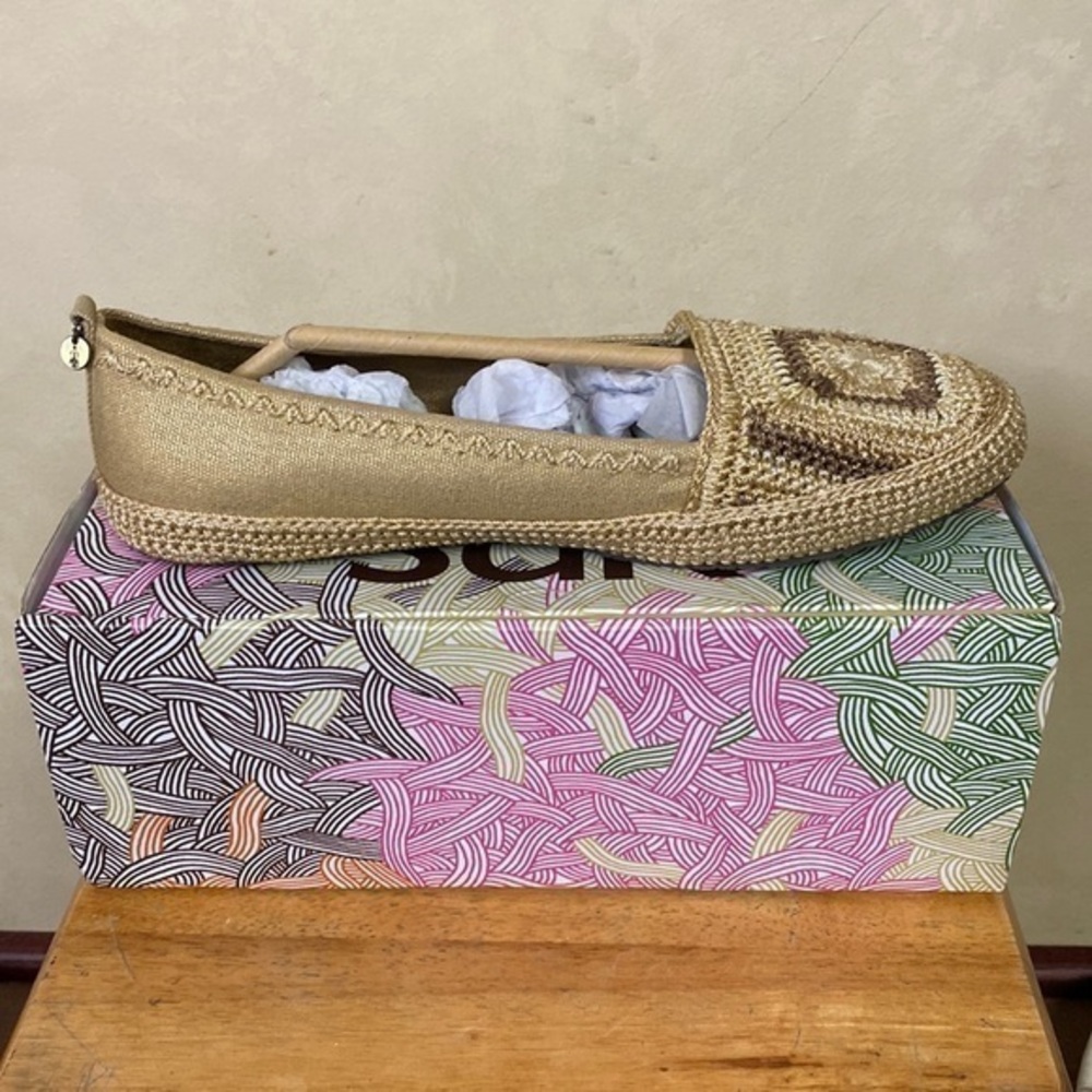 New! The Sak April Crochet Flats size 10